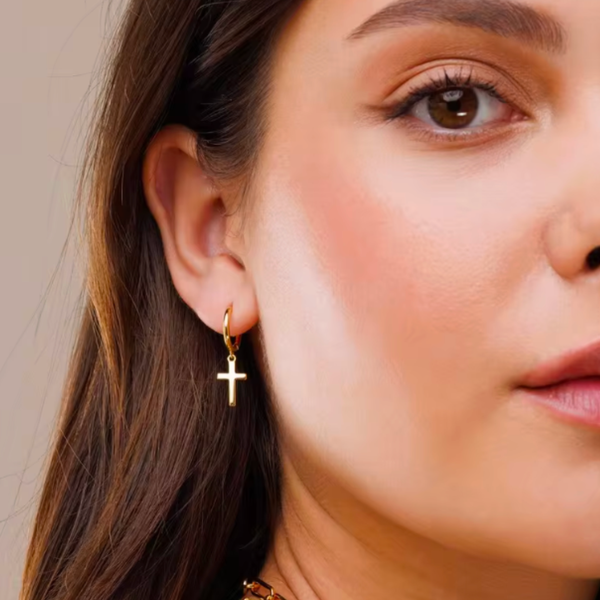 Canzara™ Cross Necklace